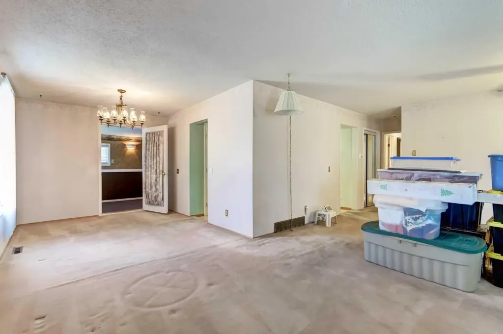 520 Foritana Road SE Calgary AB T2A 2B6