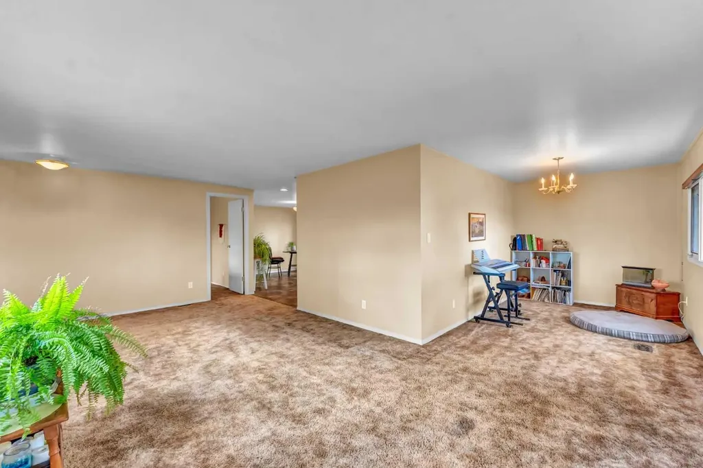 444 3 Street Suffield AB T0J2N0