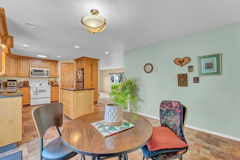 444 3 Street Suffield AB T0J2N0
