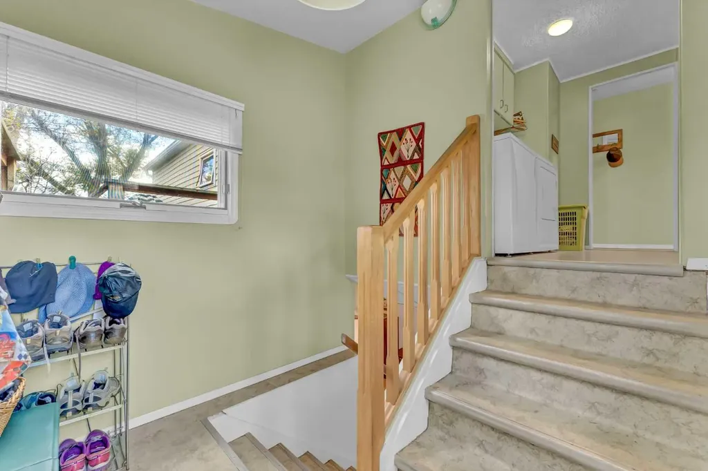444 3 Street Suffield AB T0J2N0