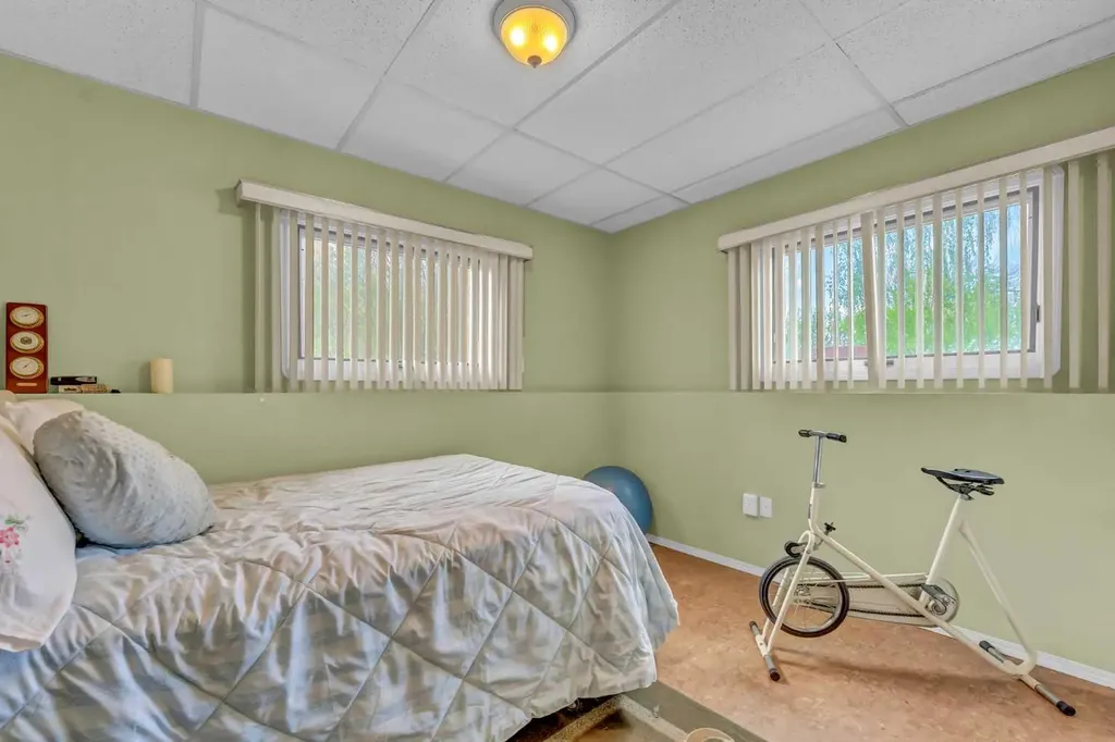 444 3 Street Suffield AB T0J2N0