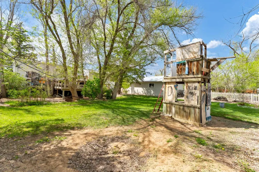 444 3 Street Suffield AB T0J2N0