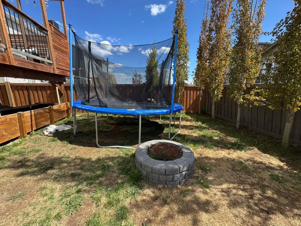 8645 122 Avenue Grande Prairie AB T8X 0P6