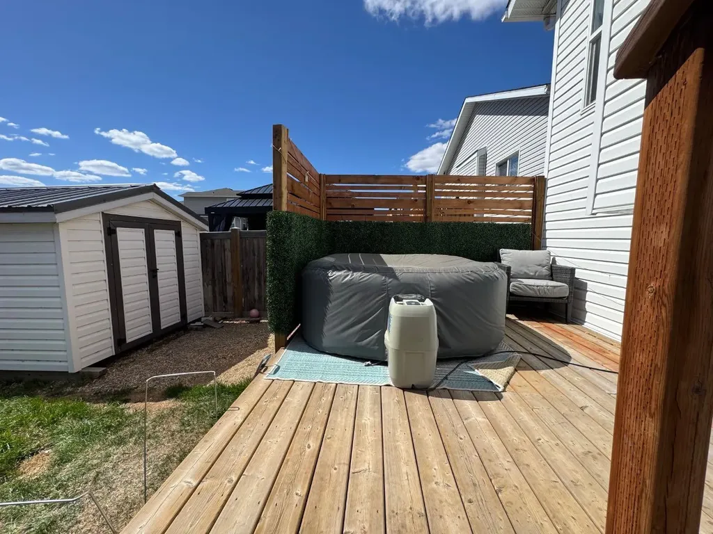 8645 122 Avenue Grande Prairie AB T8X 0P6