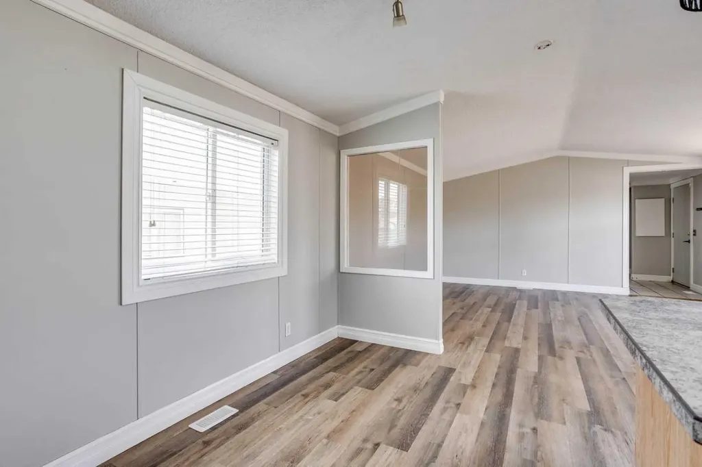 252 Grandview Crescent Fort Mcmurray AB T9H4X8