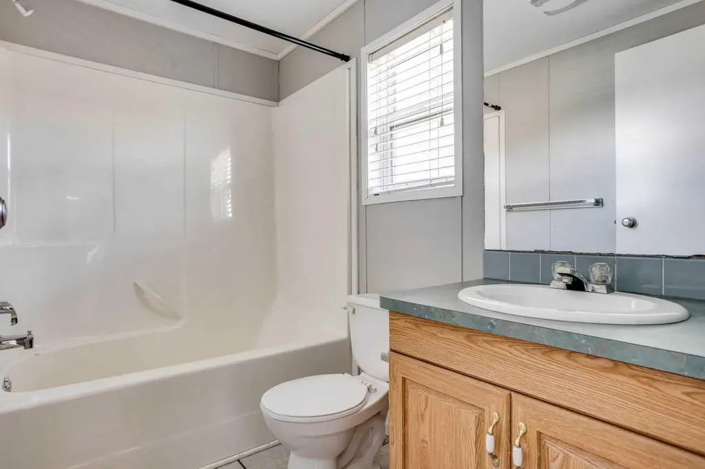 252 Grandview Crescent Fort Mcmurray AB T9H4X8