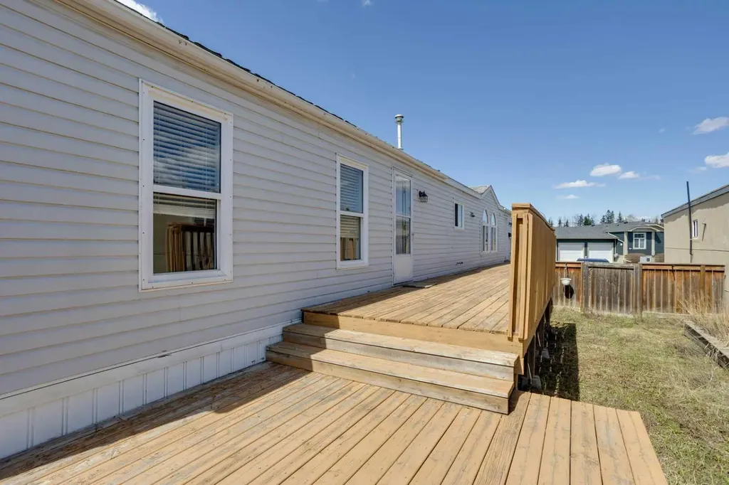 252 Grandview Crescent Fort Mcmurray AB T9H4X8