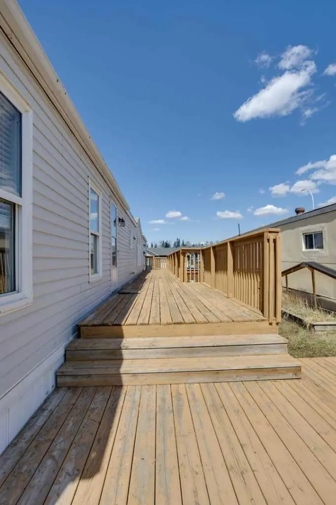 252 Grandview Crescent Fort Mcmurray AB T9H4X8