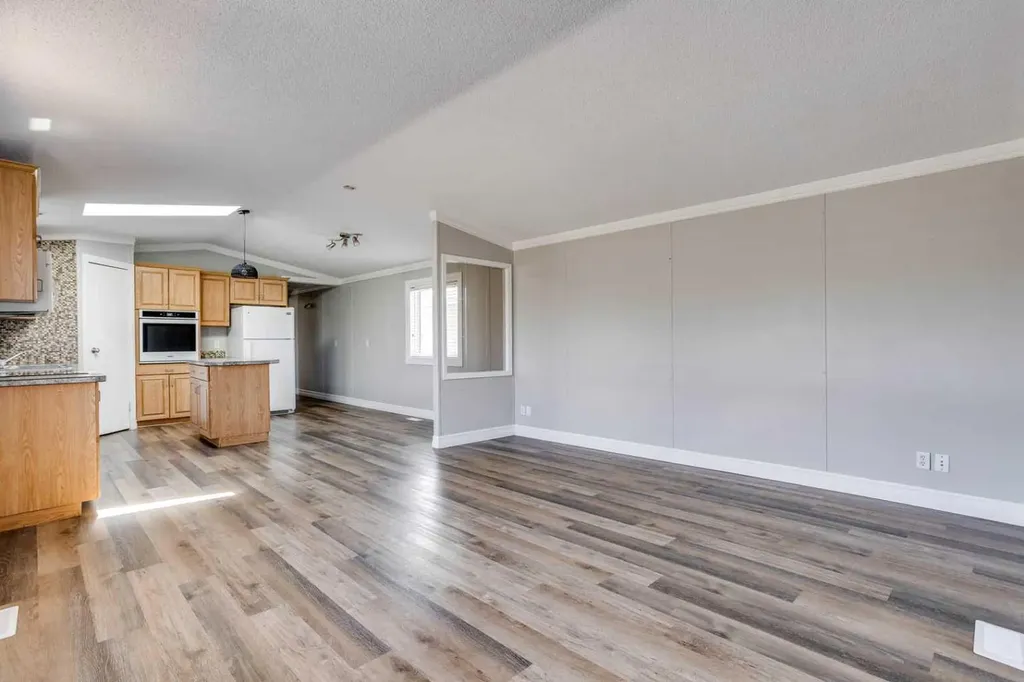 252 Grandview Crescent Fort Mcmurray AB T9H4X8