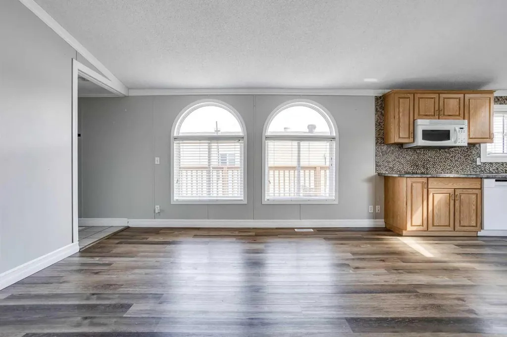 252 Grandview Crescent Fort Mcmurray AB T9H4X8