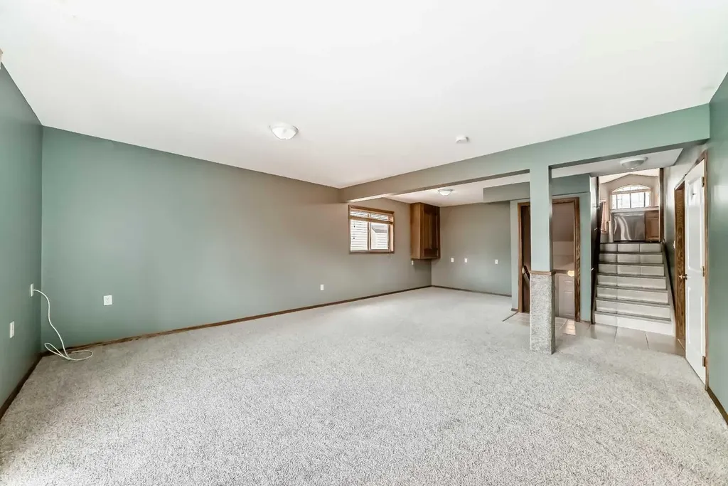 17 Ross Place Crossfield AB T0M 0S0