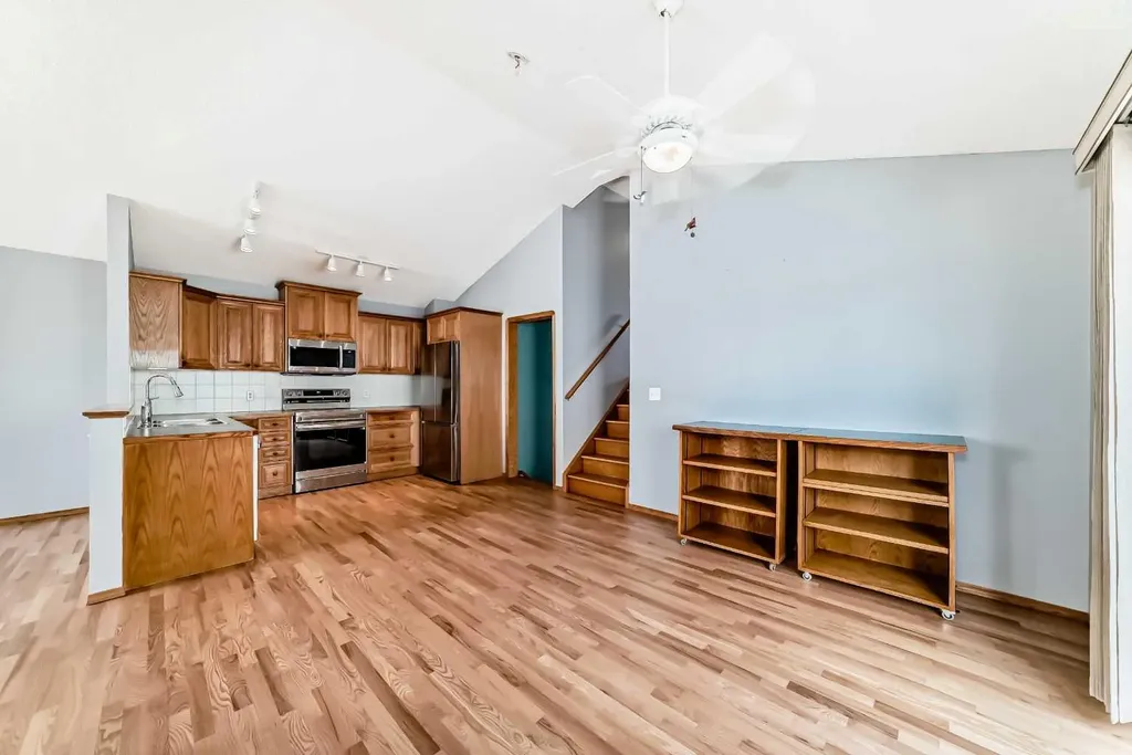 17 Ross Place Crossfield AB T0M 0S0