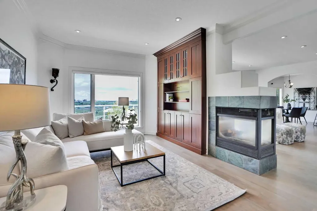 378 Patterson Boulevard SW Calgary AB T3H 3N6