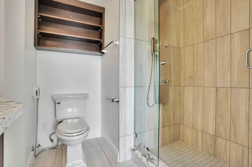 378 Patterson Boulevard SW Calgary AB T3H 3N6