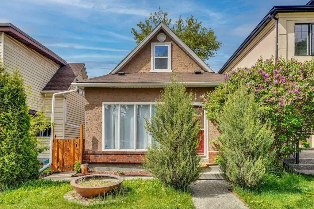 614 19 Avenue NW Calgary AB T2M 0Y8