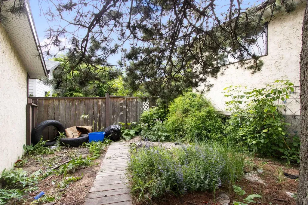 311 Templeside Circle NE Calgary AB T1Y 3M1