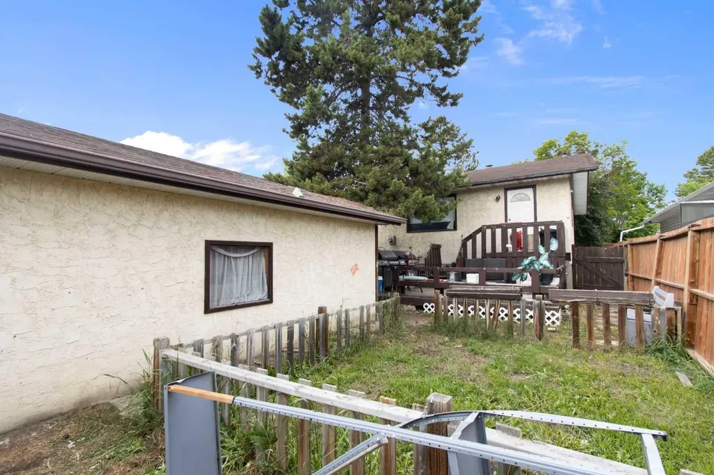 311 Templeside Circle NE Calgary AB T1Y 3M1