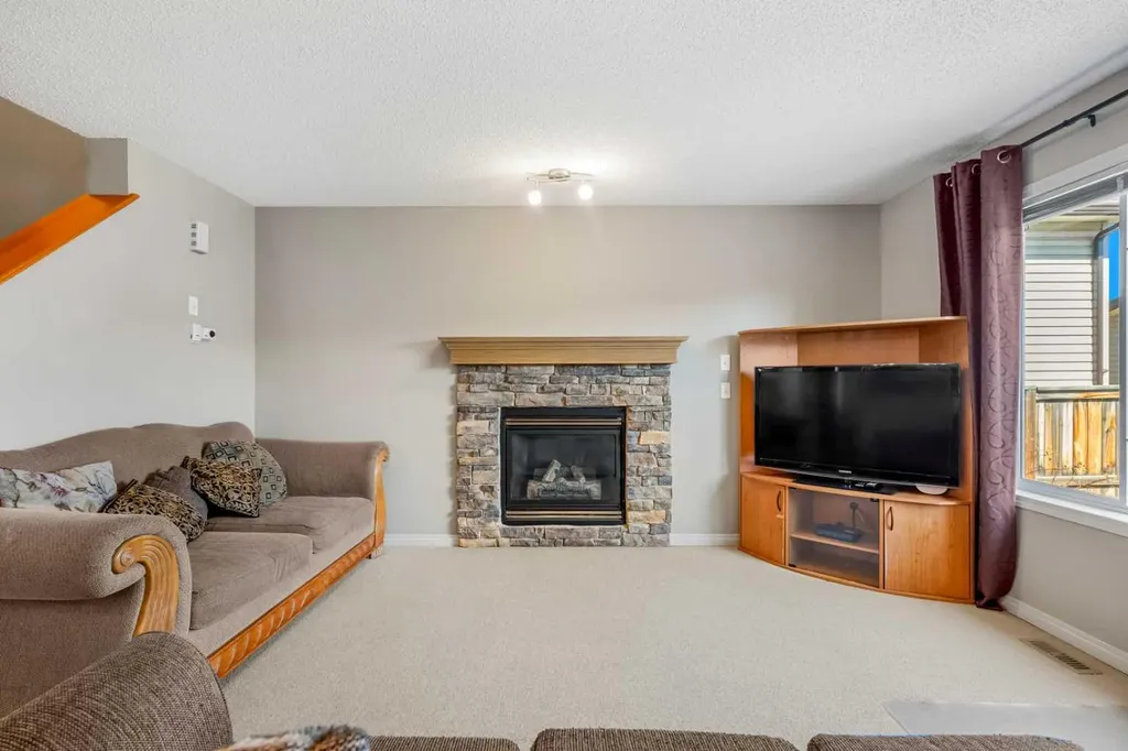 83 Saddlebrook Gardens NE Calgary AB T3J 5M5