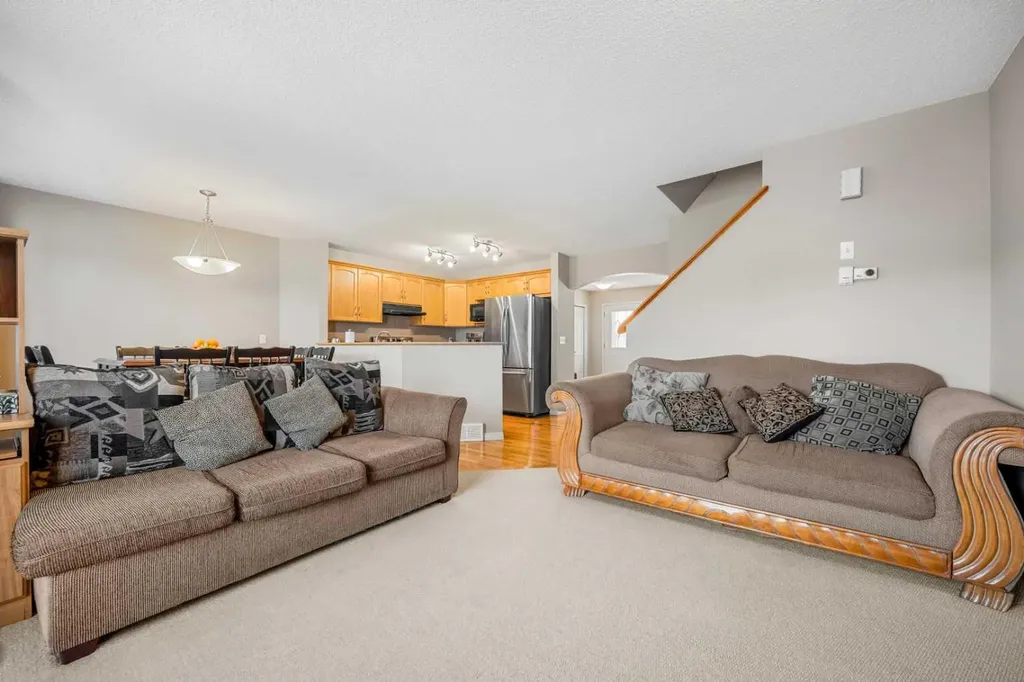 83 Saddlebrook Gardens NE Calgary AB T3J 5M5