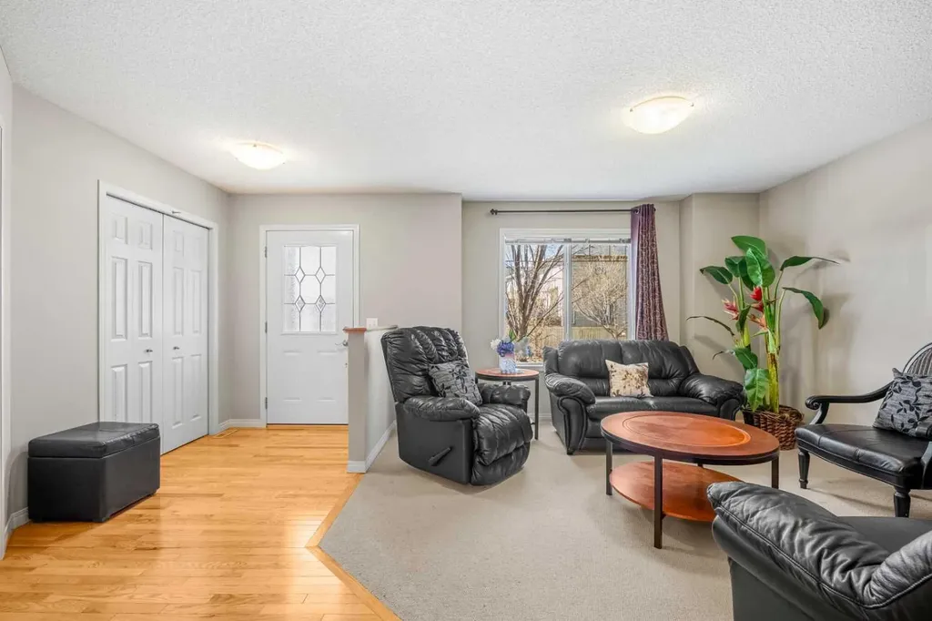 83 Saddlebrook Gardens NE Calgary AB T3J 5M5