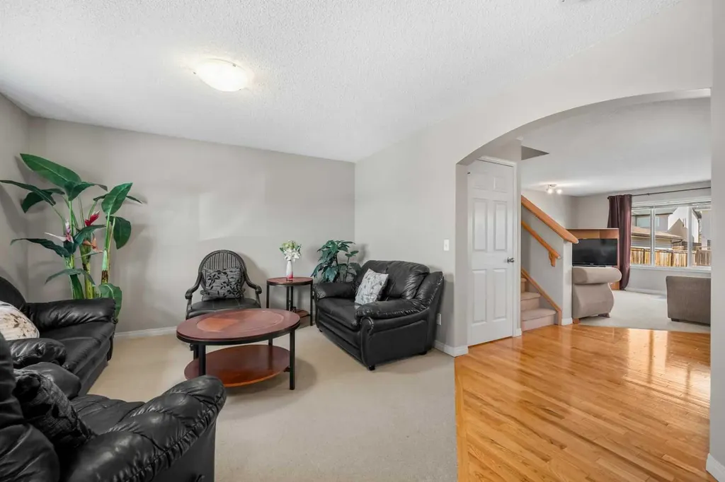 83 Saddlebrook Gardens NE Calgary AB T3J 5M5
