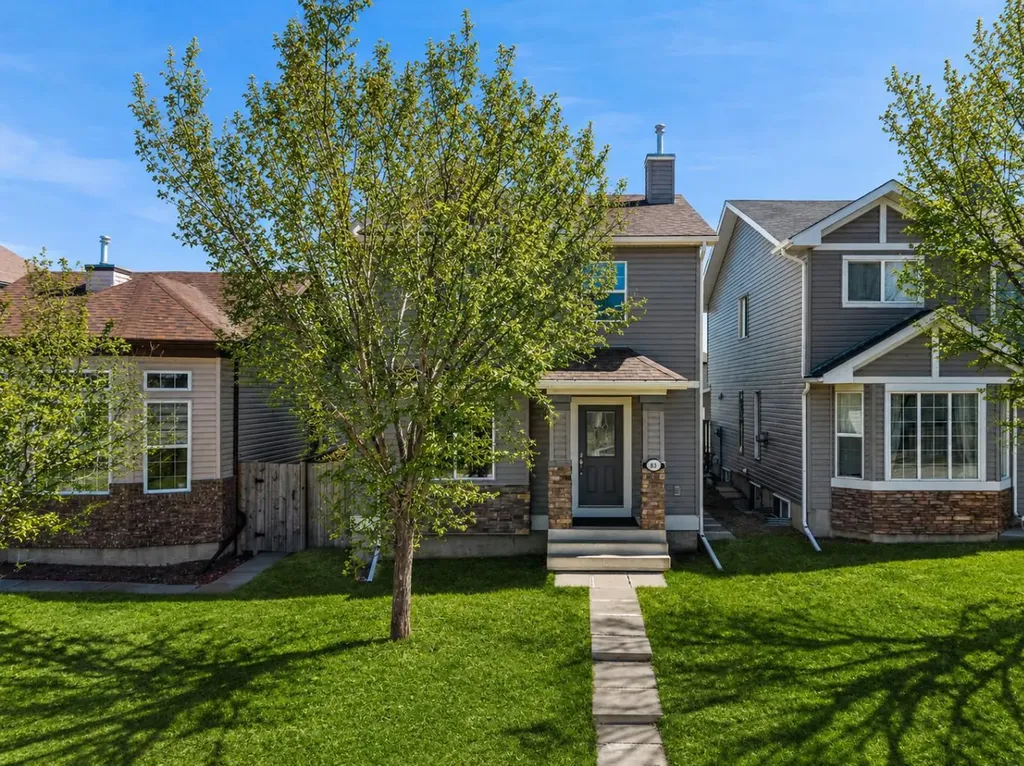 83 Saddlebrook Gardens NE Calgary AB T3J 5M5