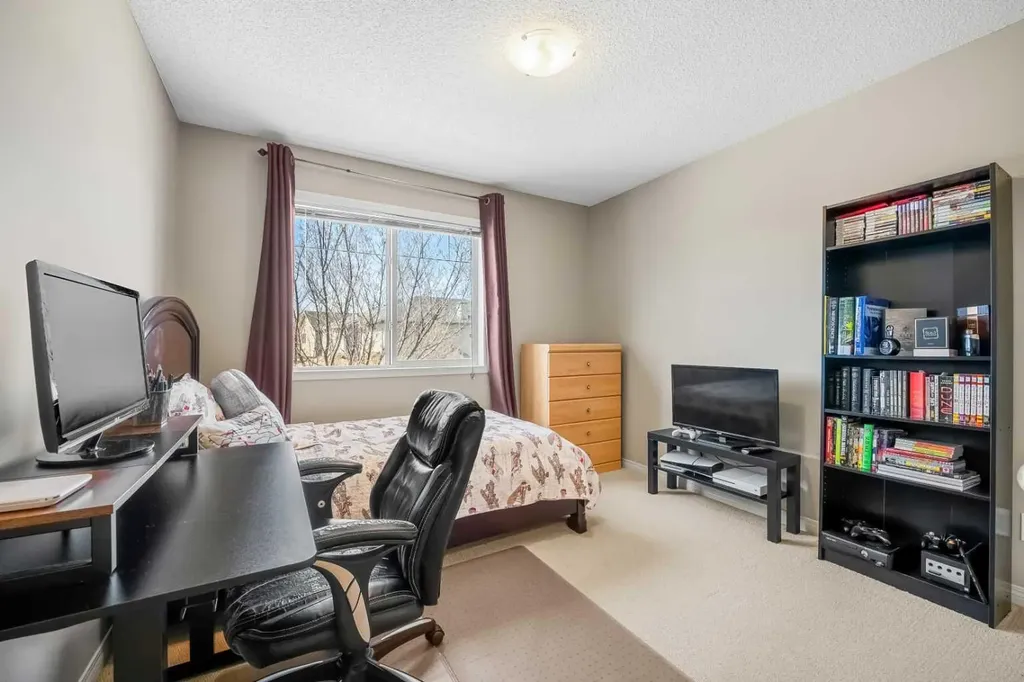 83 Saddlebrook Gardens NE Calgary AB T3J 5M5