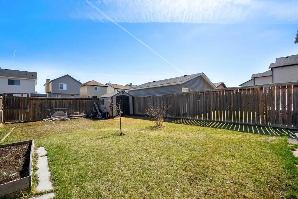 83 Saddlebrook Gardens NE Calgary AB T3J 5M5