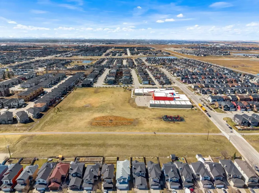 83 Saddlebrook Gardens NE Calgary AB T3J 5M5