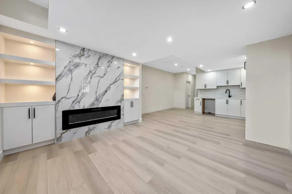 1419 42 Street SW Calgary AB T3C 1Z4