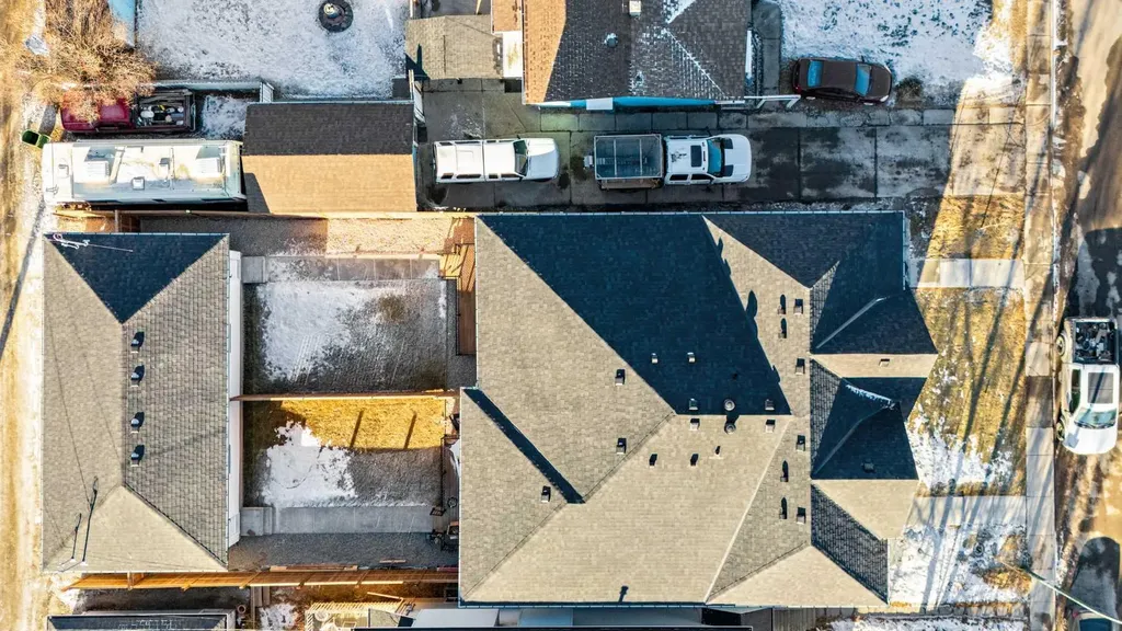 1419 42 Street SW Calgary AB T3C 1Z4