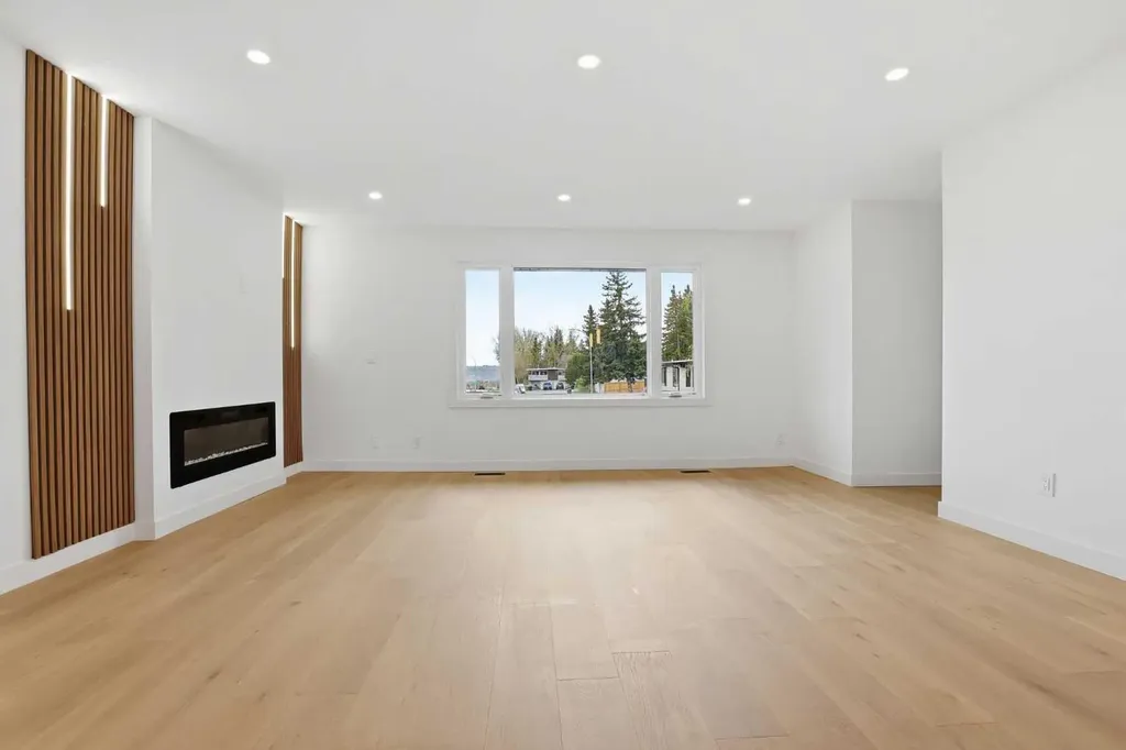 5439 Dalrymple Crescent NW Calgary AB T3A 1R4