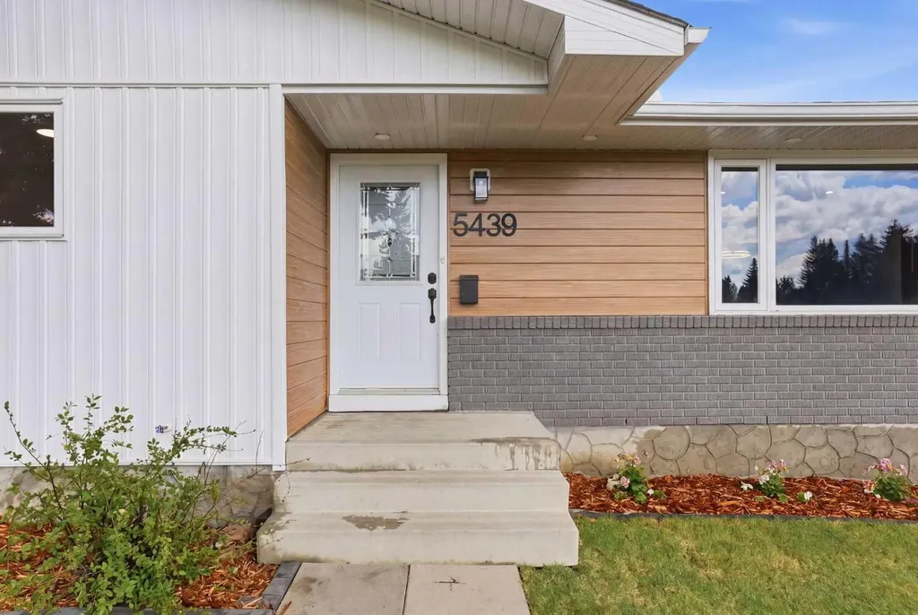 5439 Dalrymple Crescent NW Calgary AB T3A 1R4
