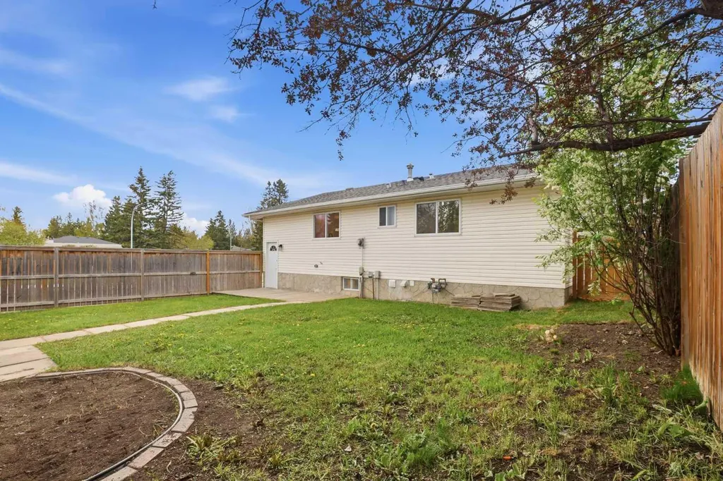 5439 Dalrymple Crescent NW Calgary AB T3A 1R4