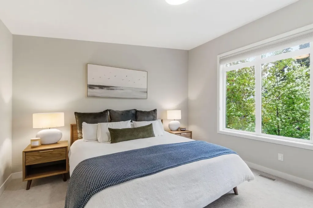 1707 33 Avenue SW Calgary AB T2T 1Y8