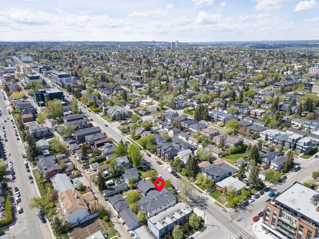 1707 33 Avenue SW Calgary AB T2T 1Y8
