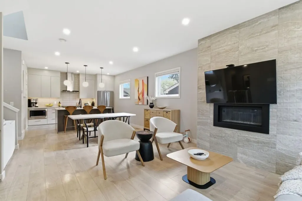 1707 33 Avenue SW Calgary AB T2T 1Y8