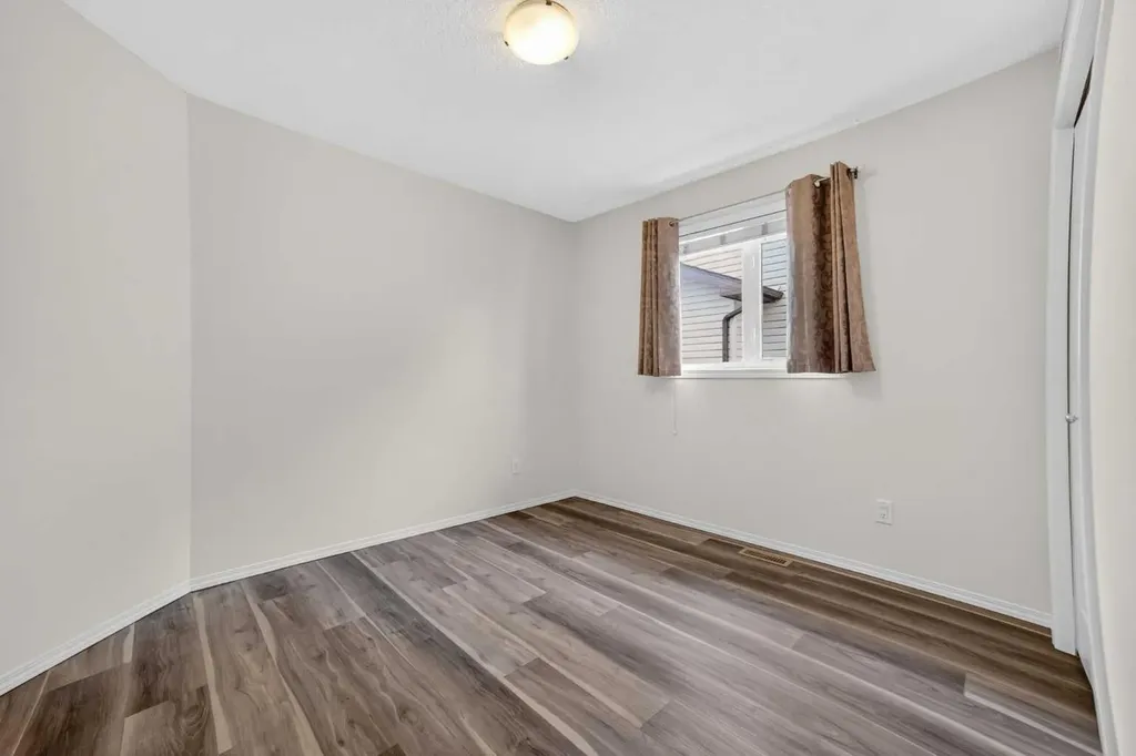 801 Mt Sundance Lane W Lethbridge AB T1J 0T0
