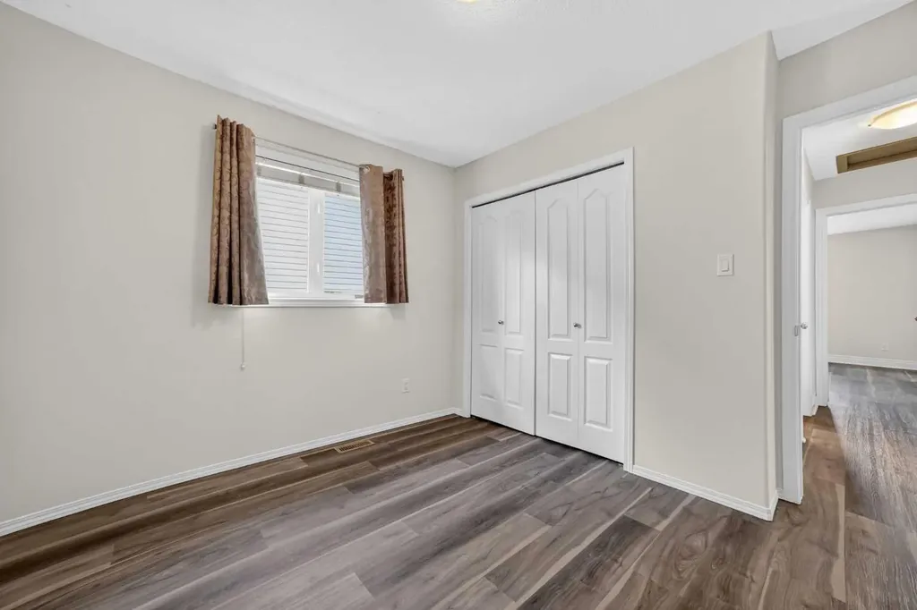 801 Mt Sundance Lane W Lethbridge AB T1J 0T0