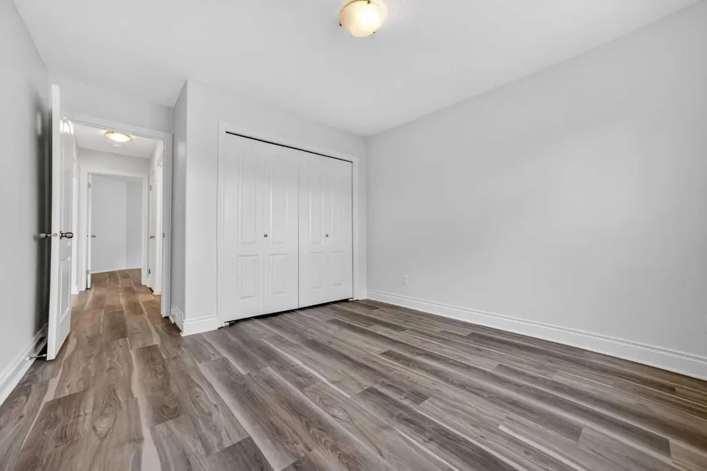 801 Mt Sundance Lane W Lethbridge AB T1J 0T0
