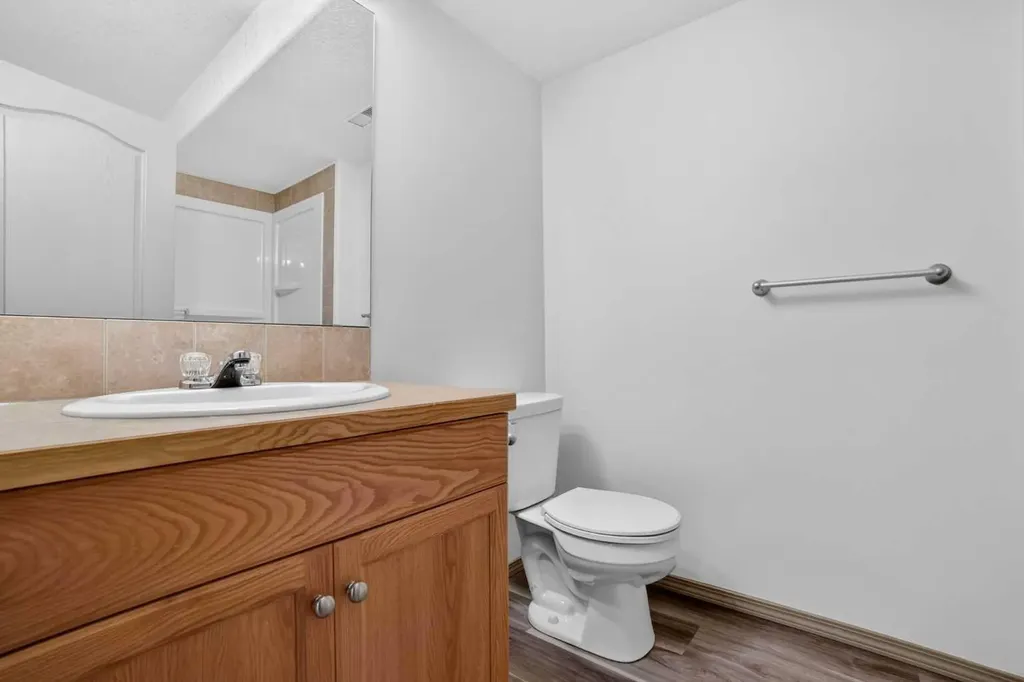 801 Mt Sundance Lane W Lethbridge AB T1J 0T0
