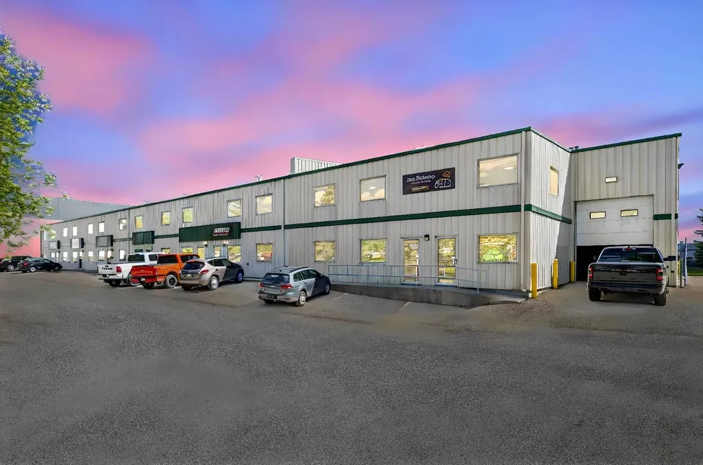 7948 51 Street SE Calgary AB T2C 4R2