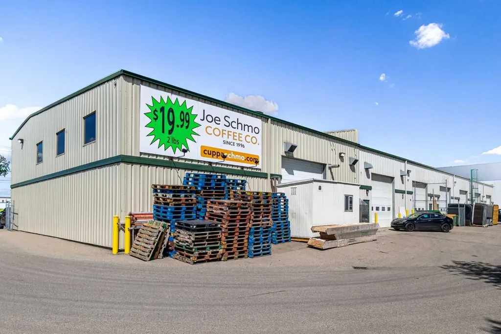 7948 51 Street SE Calgary AB T2C 4R2