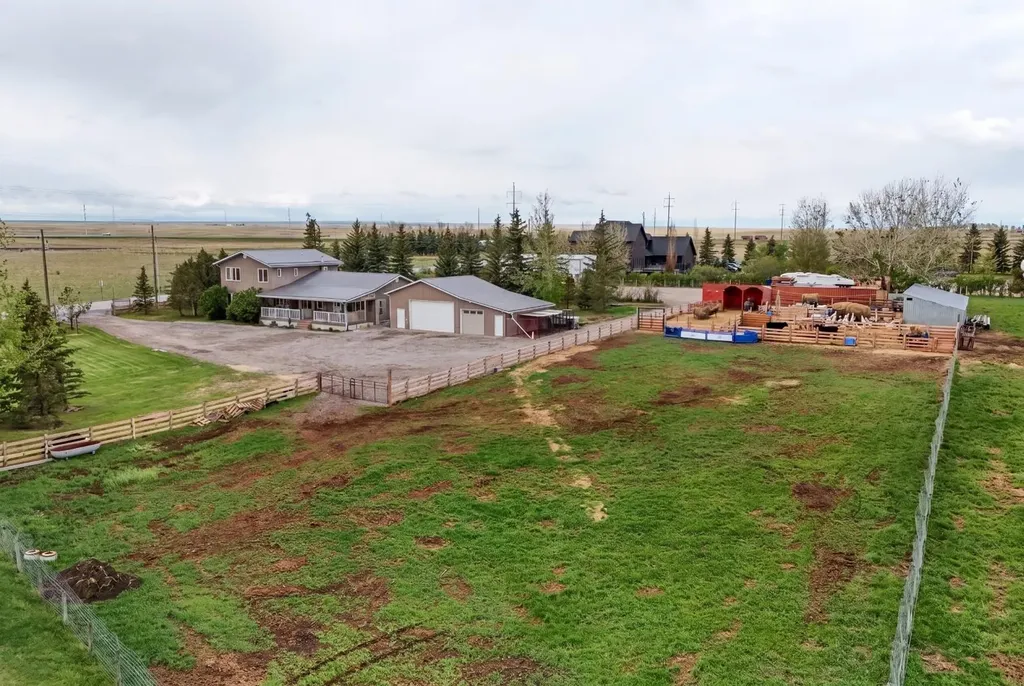 222076 Township Road 92 Rural Lethbridge County AB T0L 0V0