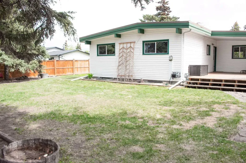 11316 102b Street Grande Prairie AB T8V 2Y2