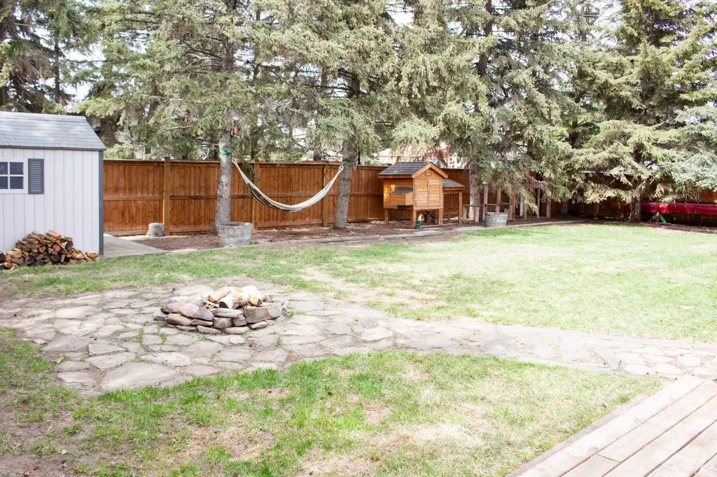 11316 102b Street Grande Prairie AB T8V 2Y2