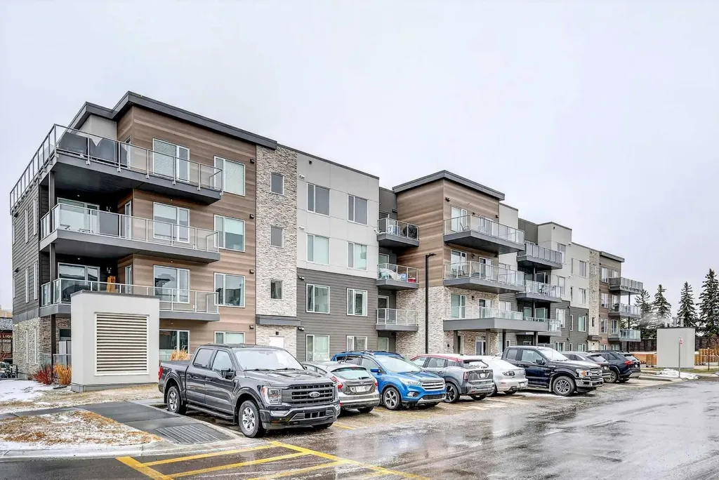 150 Shawnee Square SW Calgary AB T2Y 0T6