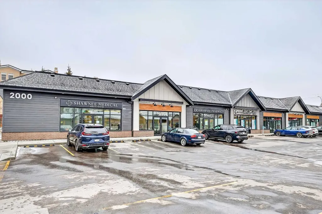 150 Shawnee Square SW Calgary AB T2Y 0T6
