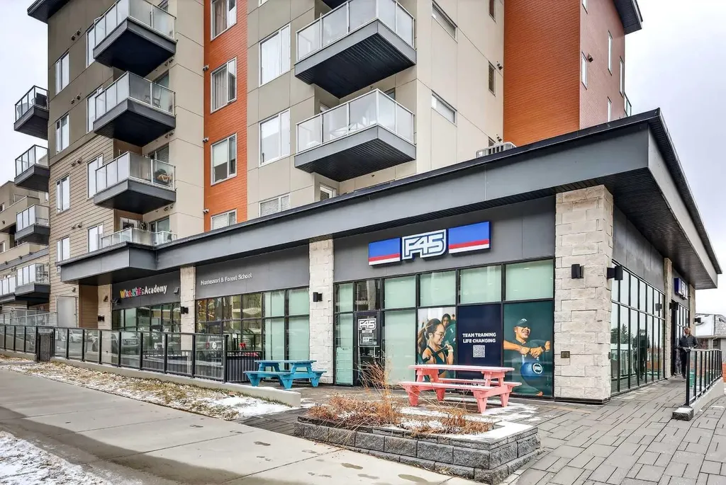 150 Shawnee Square SW Calgary AB T2Y 0T6