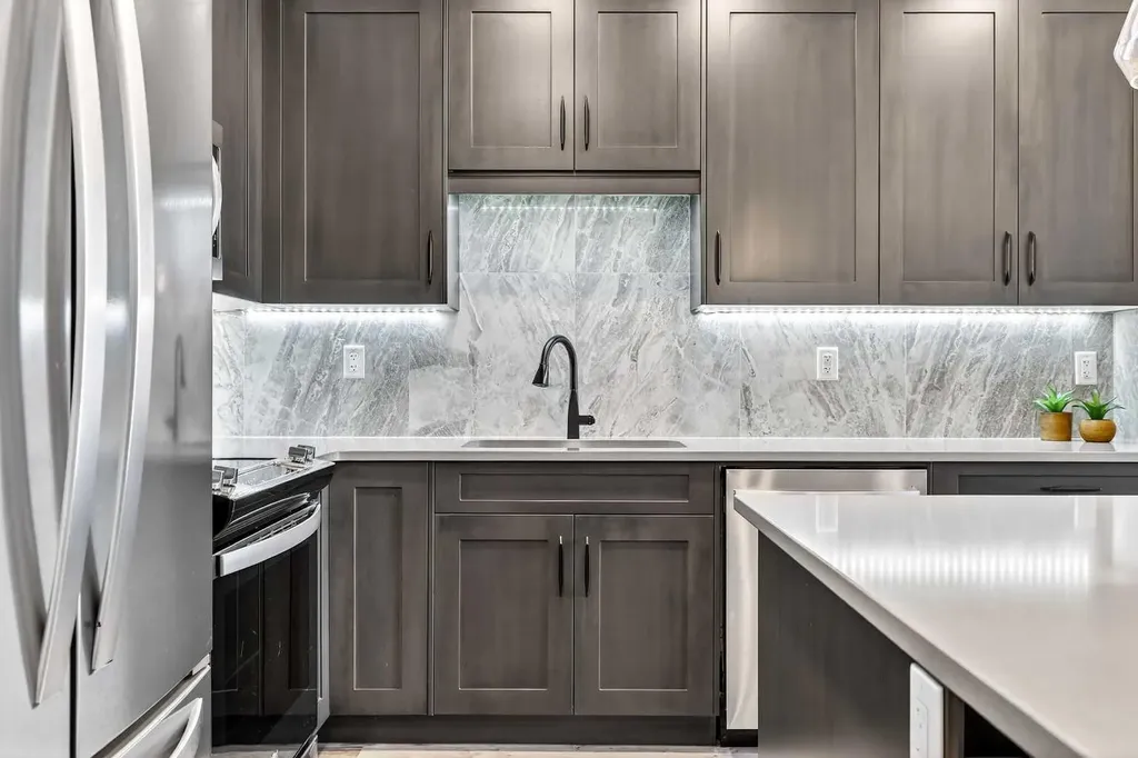 150 Shawnee Square SW Calgary AB T2Y 0T6